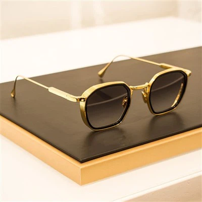 Polarisierte Sonnenbrille mit Metallrahmen